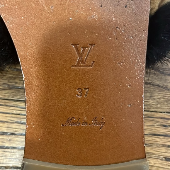 Louis Vuitton "Lock It" Slide Sandal with Genuine Mink Fur, size 37 - Picture 5 of 5